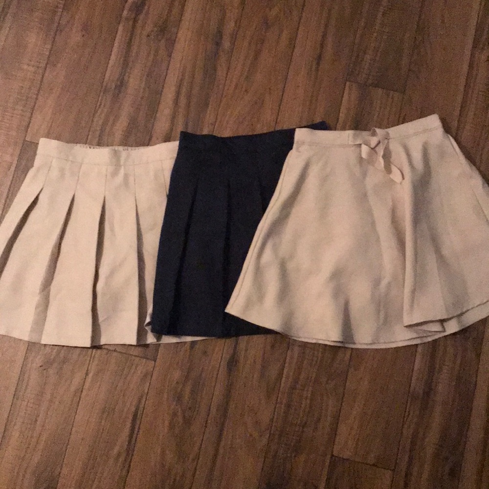 Girls size 14 Izod school skirts